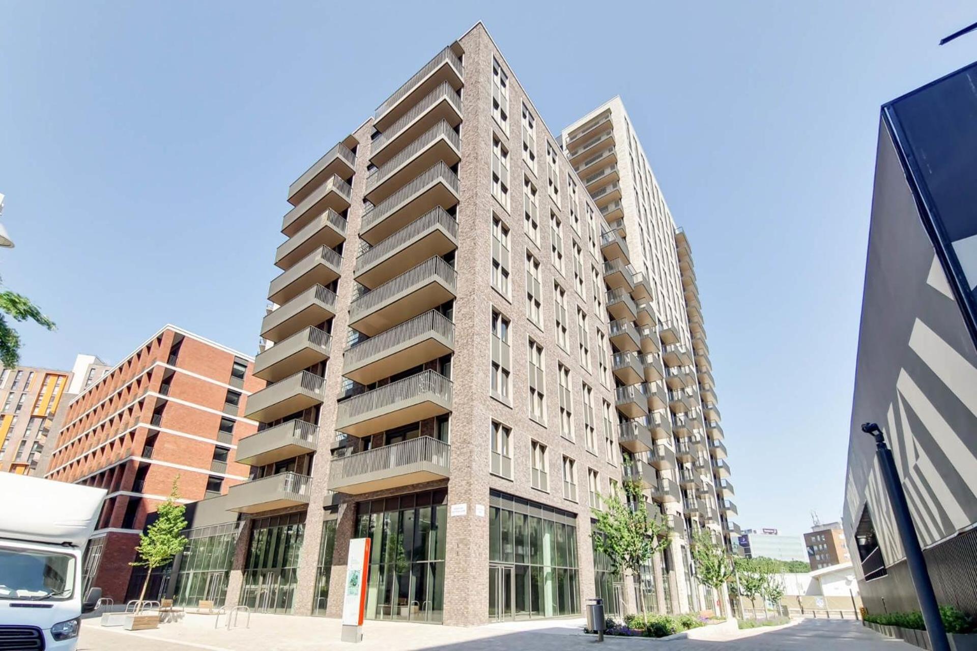 Botanical-Inspired Apartments At Repton Gardens Right In The Heart Of Wembley Park 伦敦 外观 照片