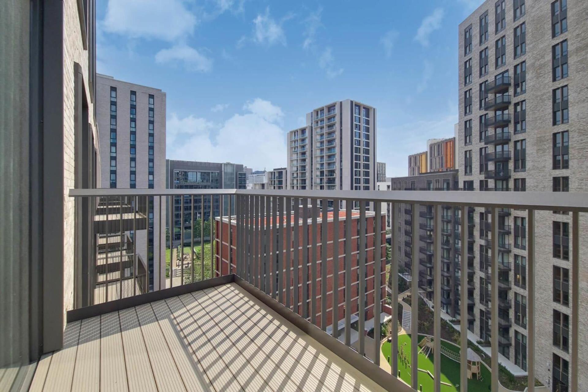Botanical-Inspired Apartments At Repton Gardens Right In The Heart Of Wembley Park 伦敦 外观 照片