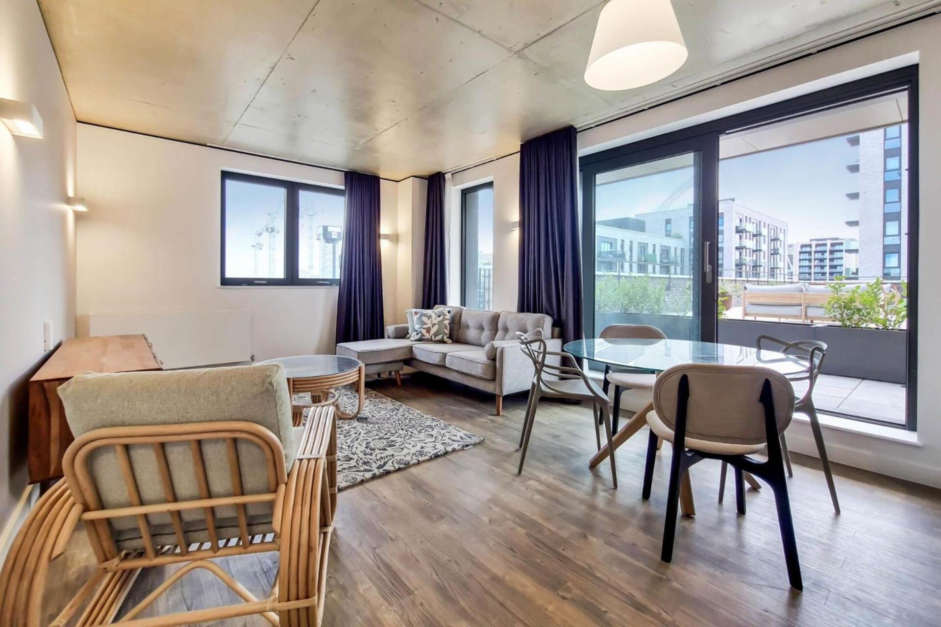 Botanical-Inspired Apartments At Repton Gardens Right In The Heart Of Wembley Park 伦敦 外观 照片