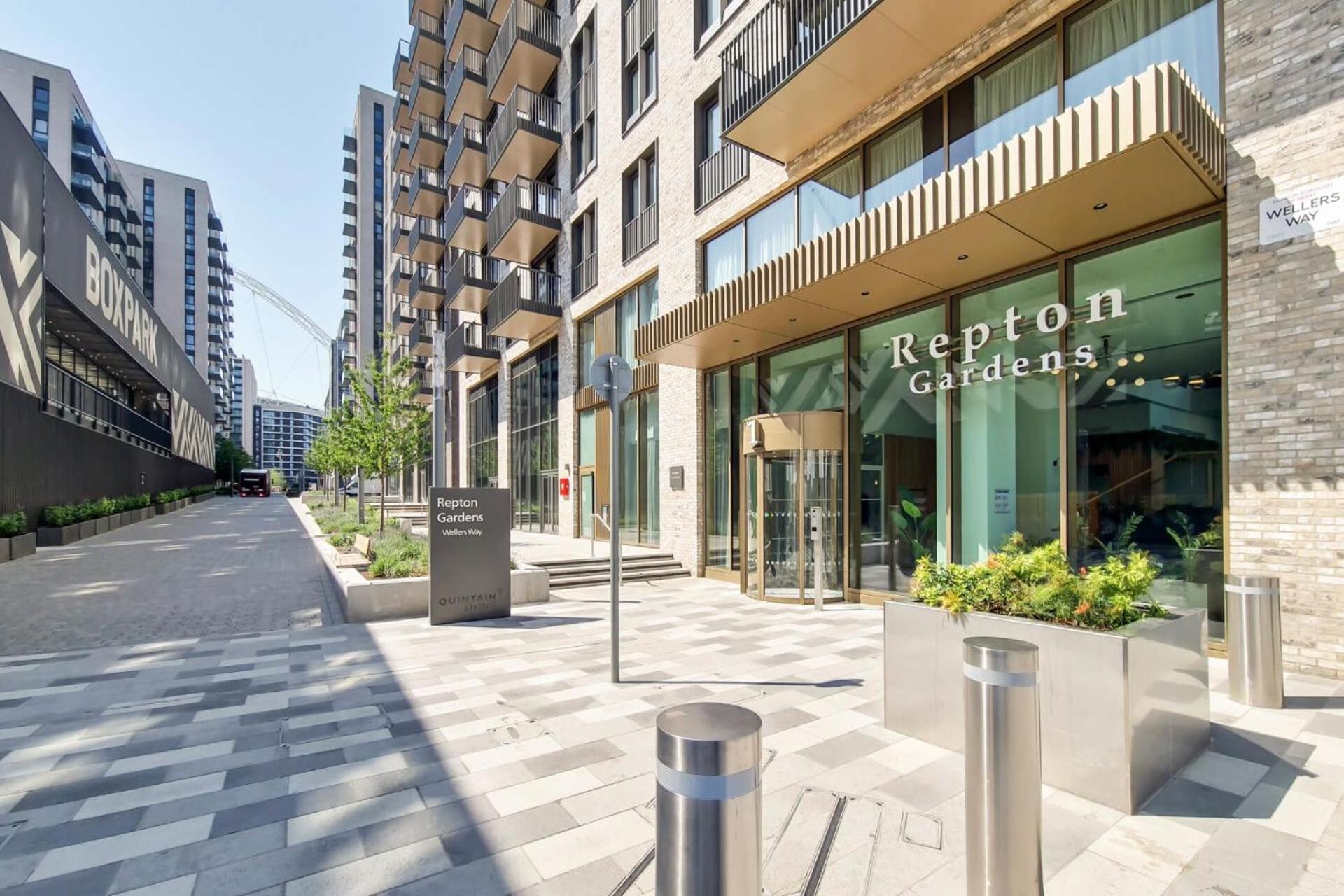 Botanical-Inspired Apartments At Repton Gardens Right In The Heart Of Wembley Park 伦敦 外观 照片