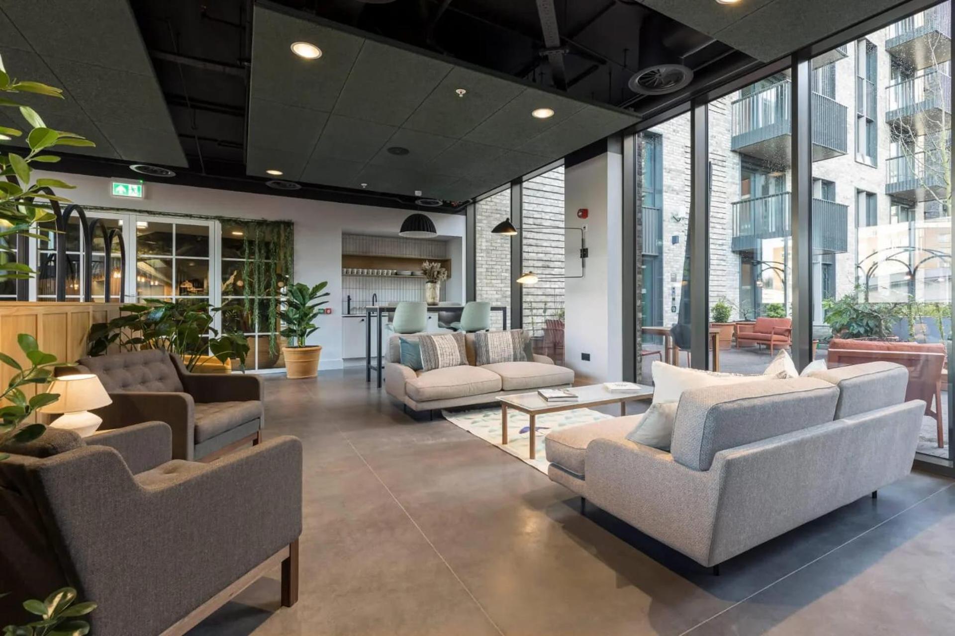 Botanical-Inspired Apartments At Repton Gardens Right In The Heart Of Wembley Park 伦敦 外观 照片